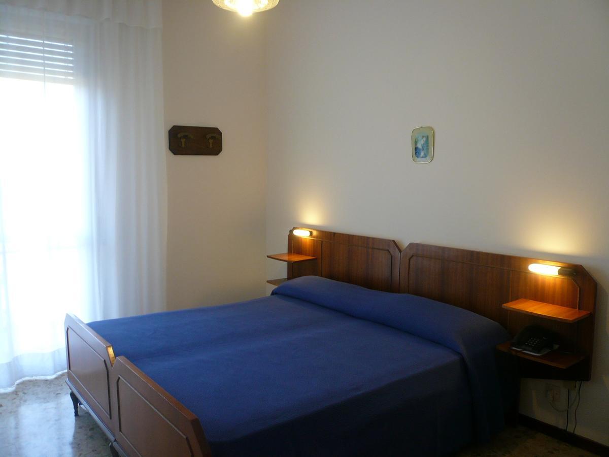 Tabiano Terme Albergo Ariston מראה חיצוני תמונה